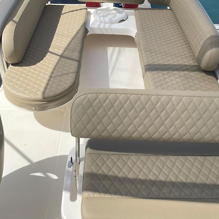 Payva & Branco Boats Iate Privado Em Cascais Hotel Luaran gambar