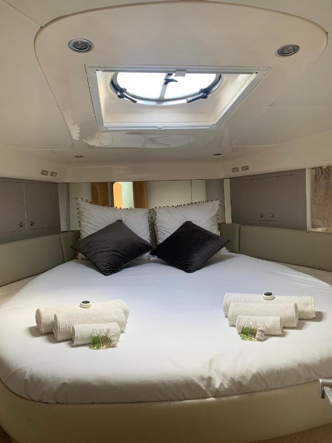 Payva & Branco Boats Iate Privado Em Cascais Hotel Luaran gambar